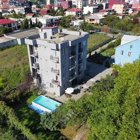Femily Hotel In Batumi Mareti Str 2 Eksteriør bilde