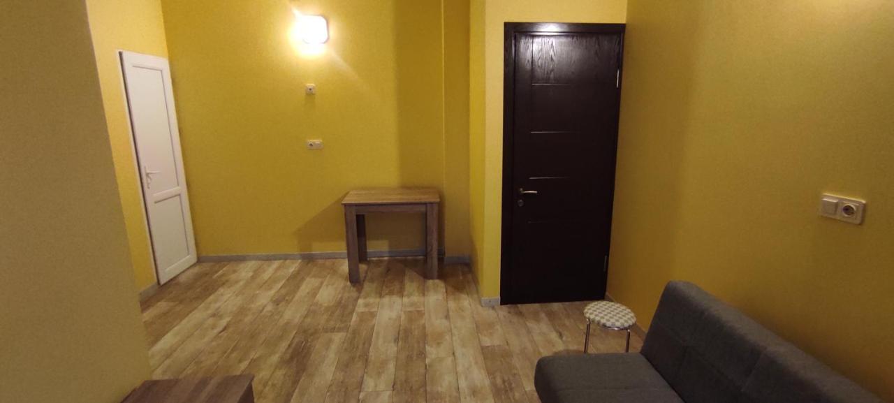 Femily Hotel In Batumi Mareti Str 2 Eksteriør bilde