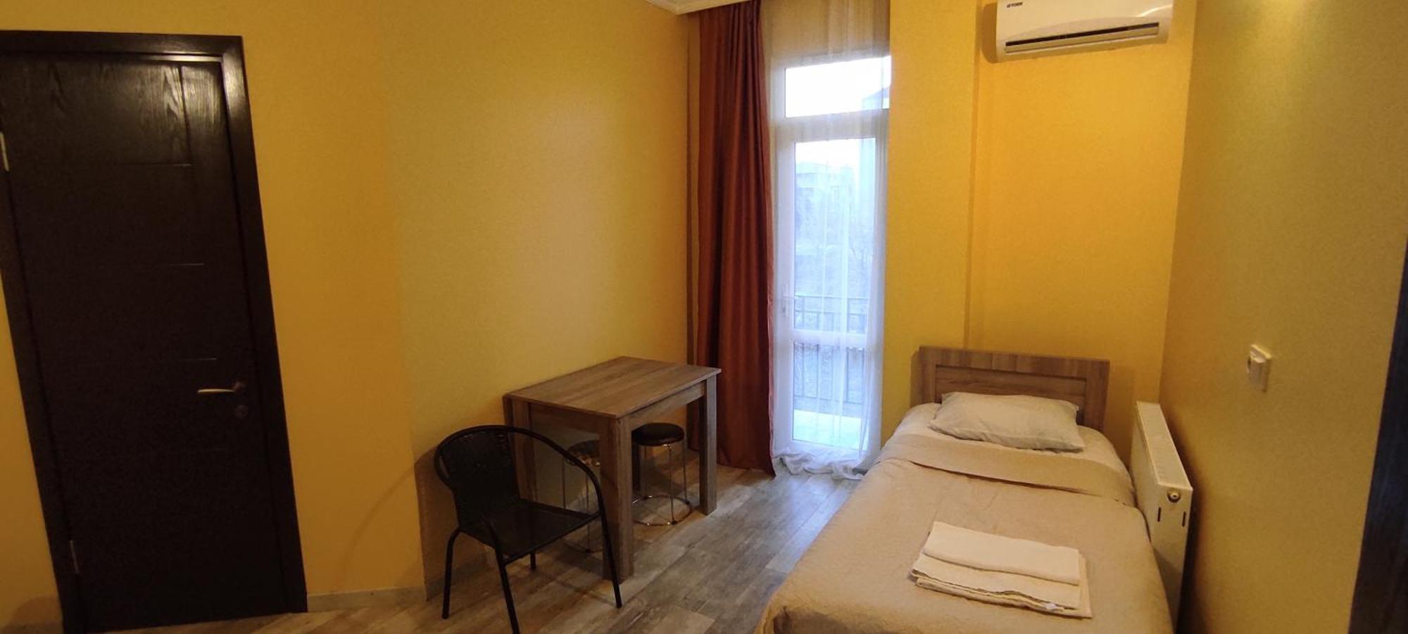 Femily Hotel In Batumi Mareti Str 2 Eksteriør bilde